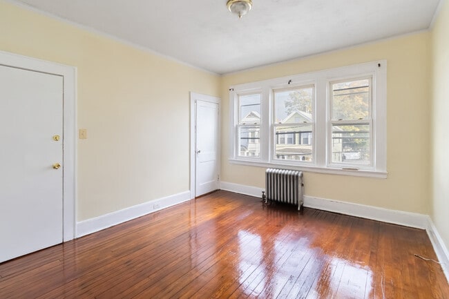 Building Photo - 24 Wheeler St