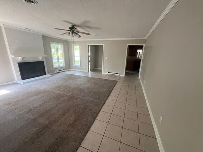 Building Photo - 4804 Yorkwood Dr