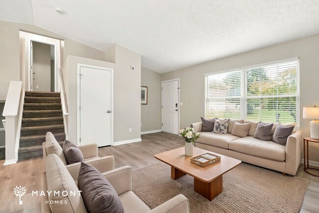 Building Photo - Spacious Grove City Home with 2-Car Garage