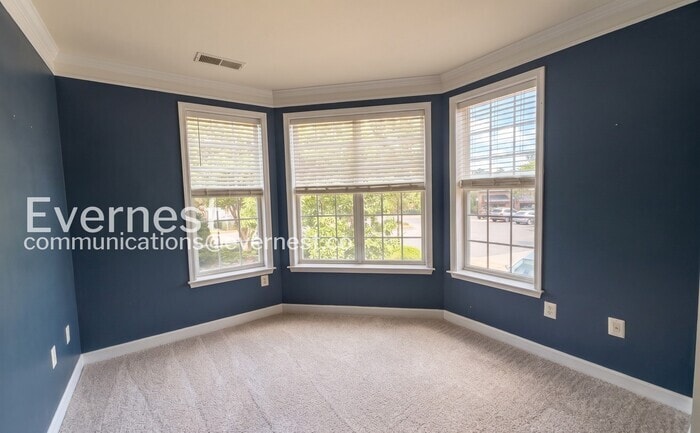 Building Photo - 701 Cobblestone Blvd