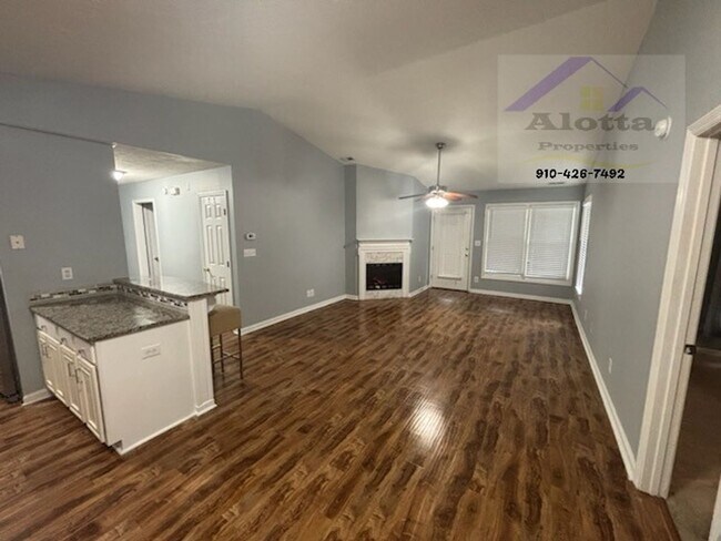 Building Photo - 505 Meadowland Ct