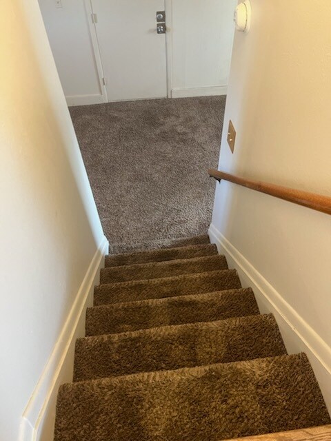 Building Photo - 2203 Collier Ave