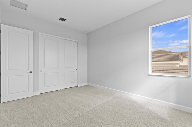 Building Photo - 15054 Wildwood Cir