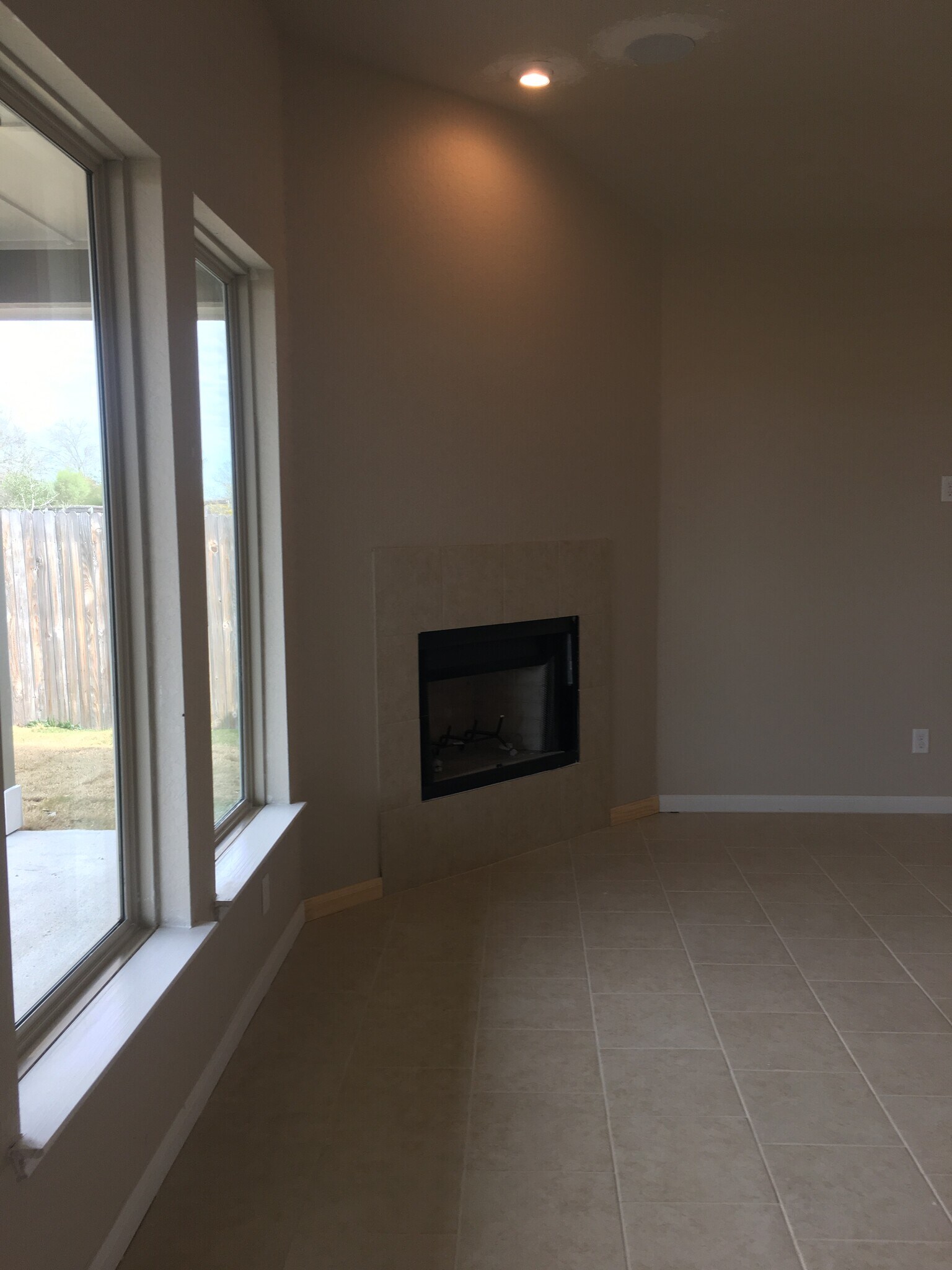 Building Photo - 156 Bass Ln