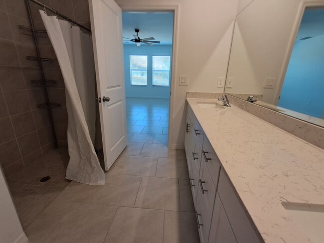 Building Photo - 12232 Amber Waves Rd