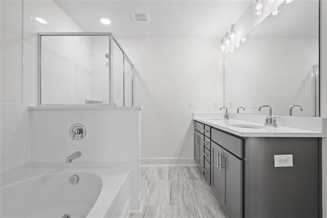 Building Photo - 28 Auburn Valley Wy