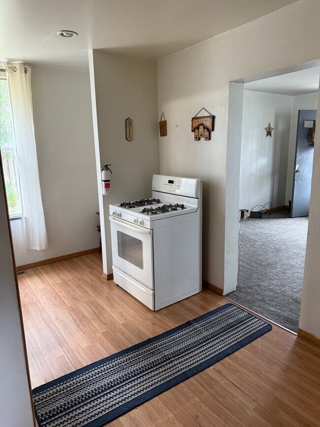 Building Photo - 1917 2nd St