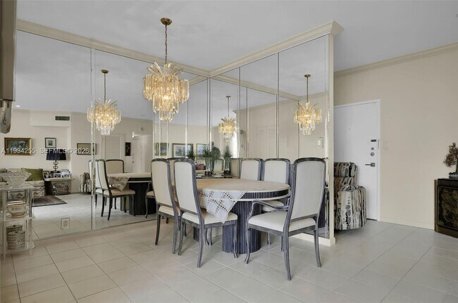 Building Photo - 4747 Collins Ave