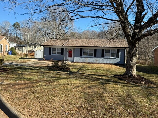 Building Photo - 315 Creekway Ct