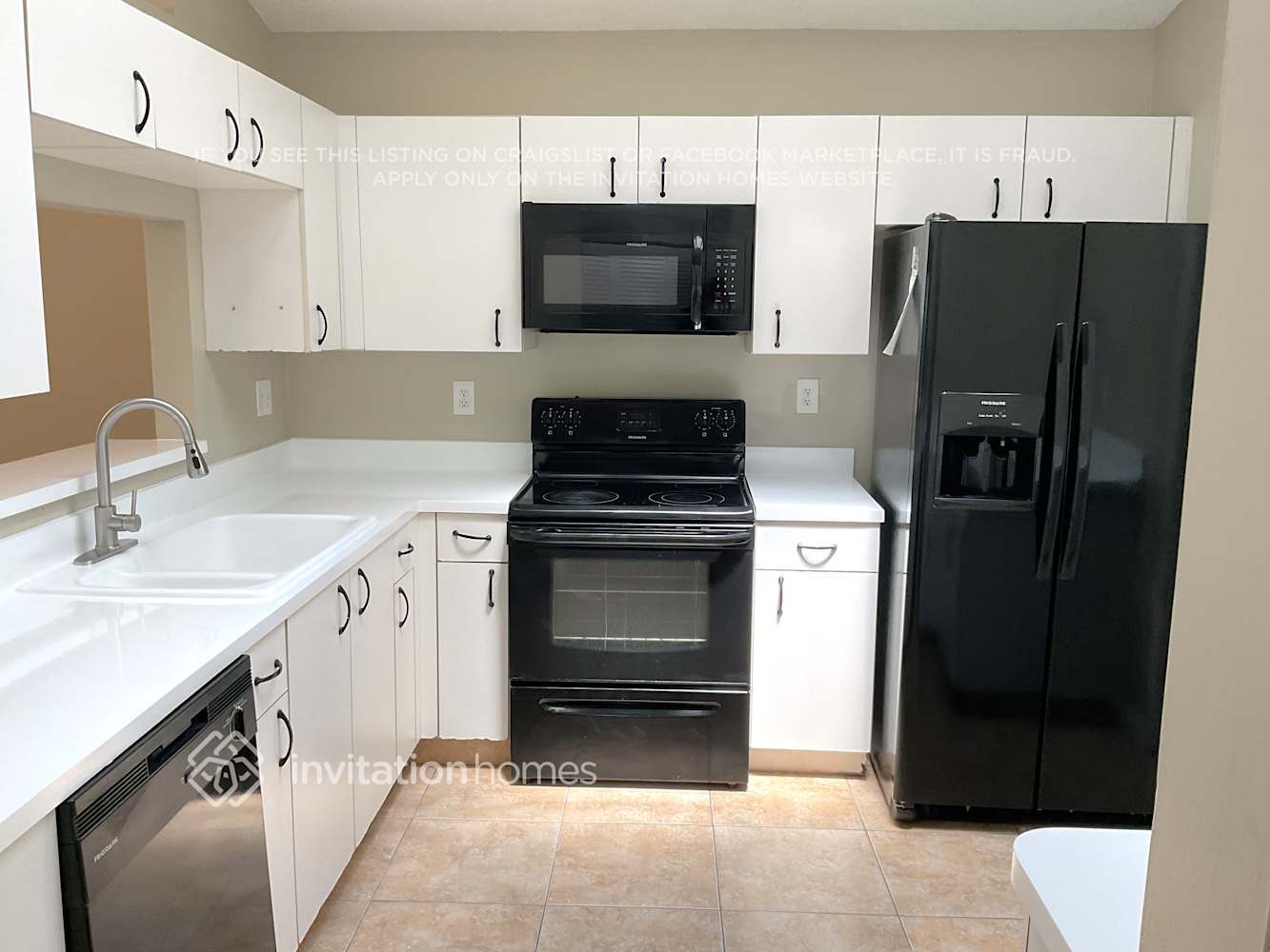 Building Photo - 14624 SW 127th Ct