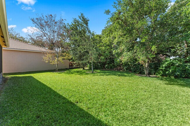 Building Photo - 8727 Carmel Mountain Way