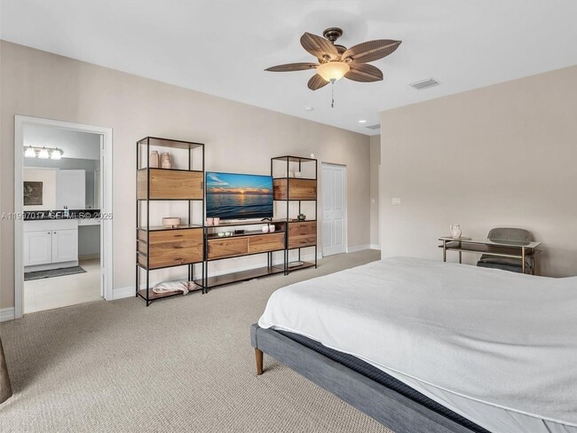 Building Photo - 2901 Hidden Harbour St