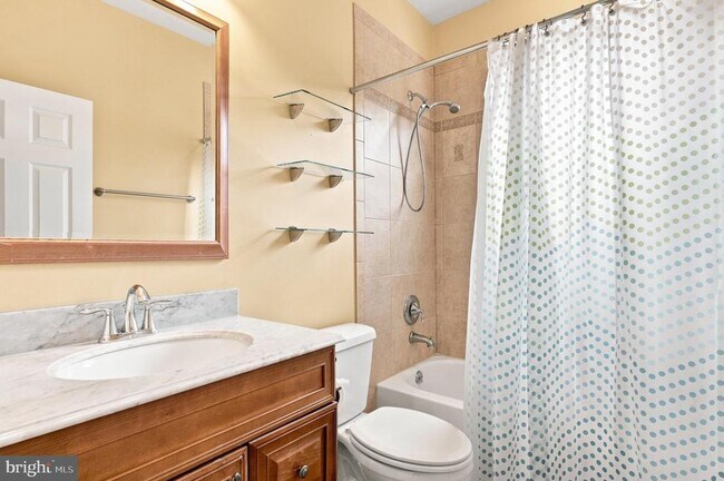 Building Photo - 10717 Bentley Ln