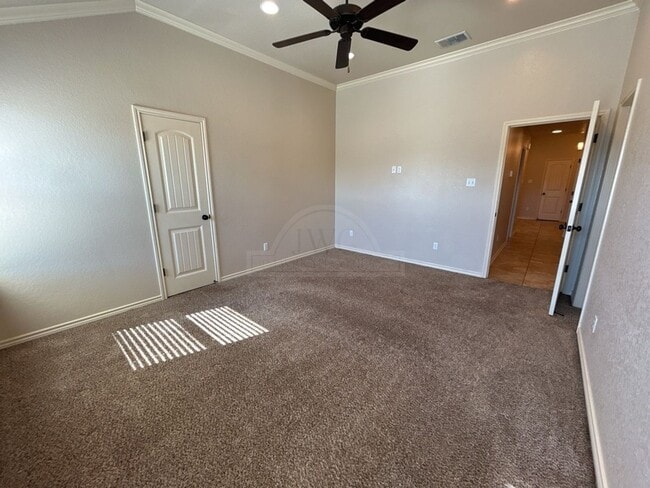 Building Photo - 5800 Luminous Ln