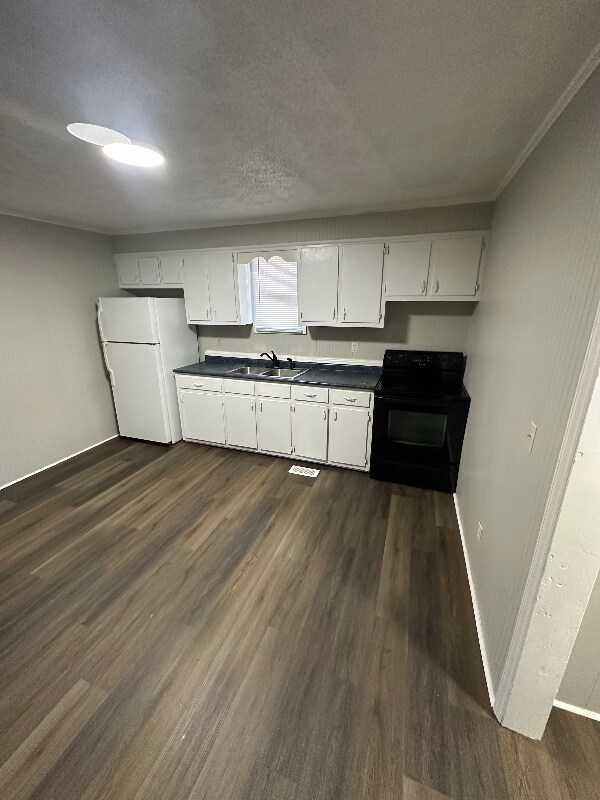 Building Photo - 1403 23rd St