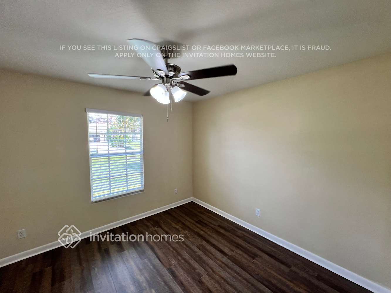 Building Photo - 1318 SW Bartell Ave