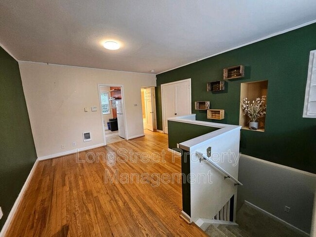Building Photo - 130 SE 31st Ave