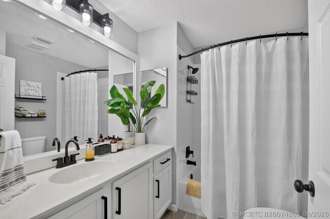 Building Photo - 8093 Briantea Dr