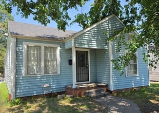 Building Photo - 2714 Corbitt St