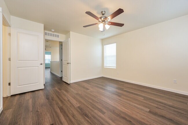 Building Photo - 13540 Oneida Ln