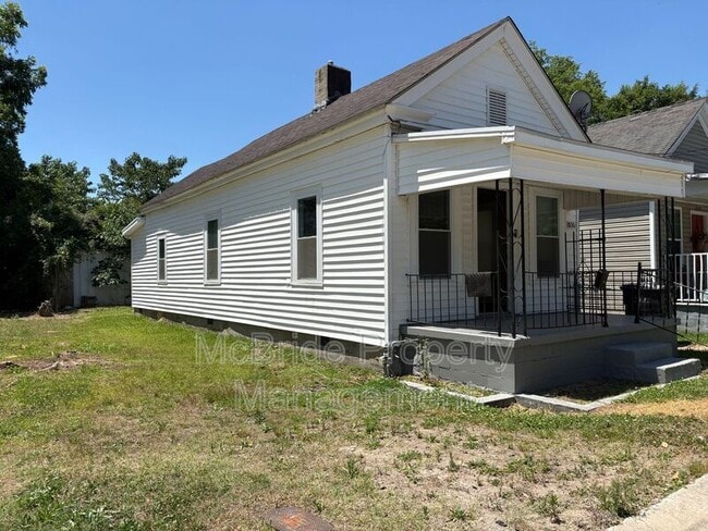 Building Photo - 1836 Greene St