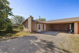 Building Photo - 2402 Cottonwood Dr