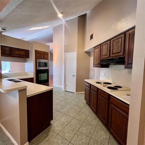 Building Photo - 205 Sunset Dr
