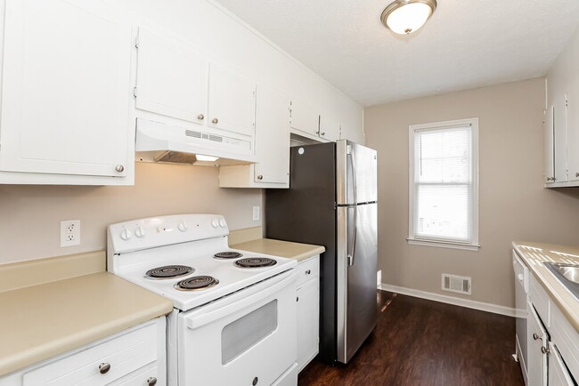 Building Photo - 4711 Pebble Ct