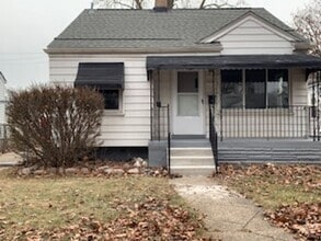 Building Photo - Ferndale must see!! 3 bedroom and 2 baths!!