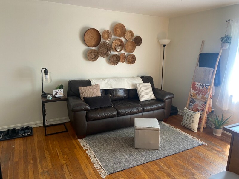 Building Photo - 413 Volkert Pl