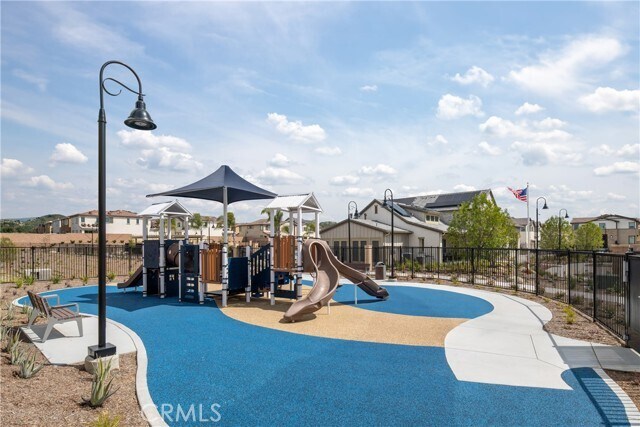 Building Photo - 31695 Willowood Way