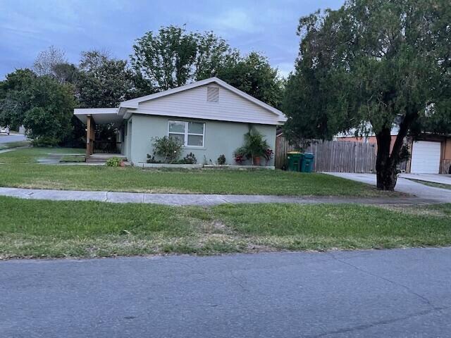 Building Photo - 337 Mc Leod Dr