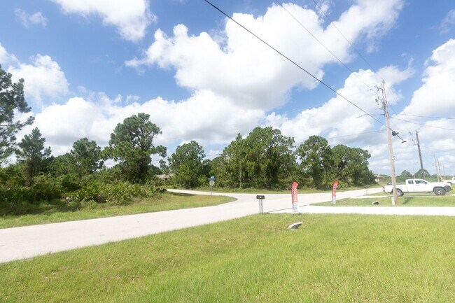 Building Photo - Brand-New Single-Family Home for Rent