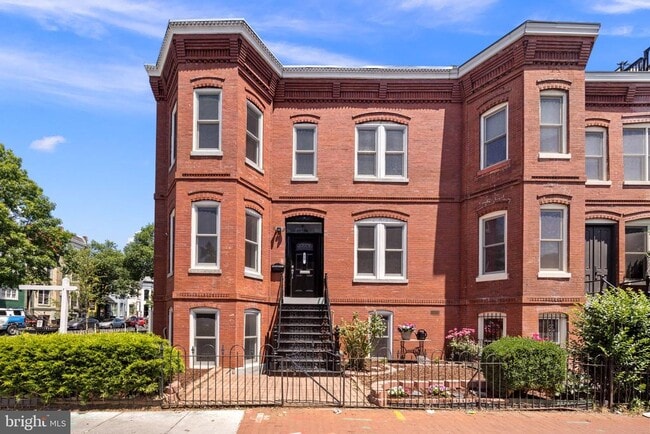 Primary Photo - 817 T St NW
