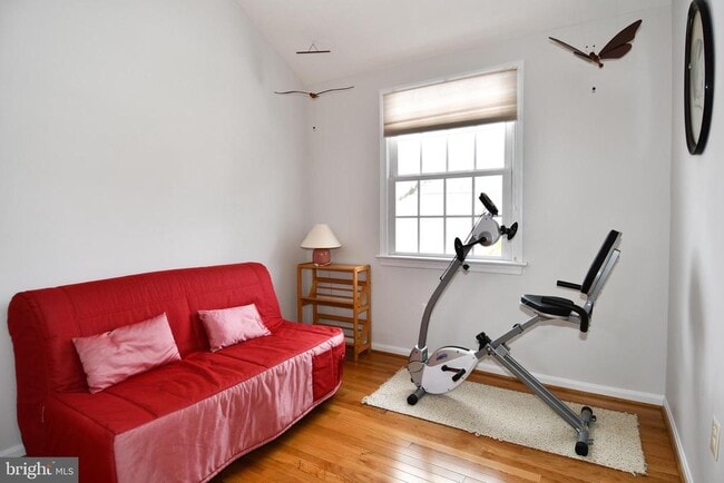 Building Photo - 854 N Liberty St