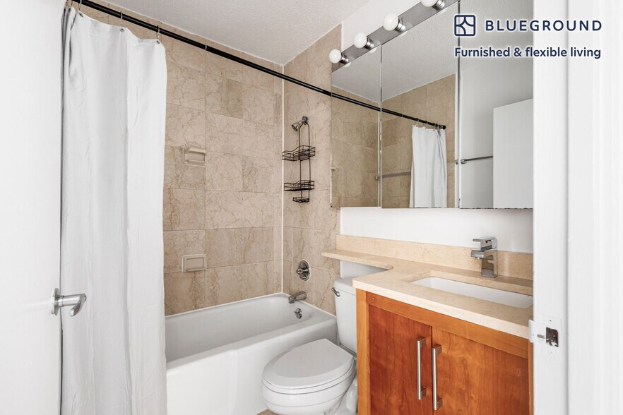 Building Photo - 401 E 34th St