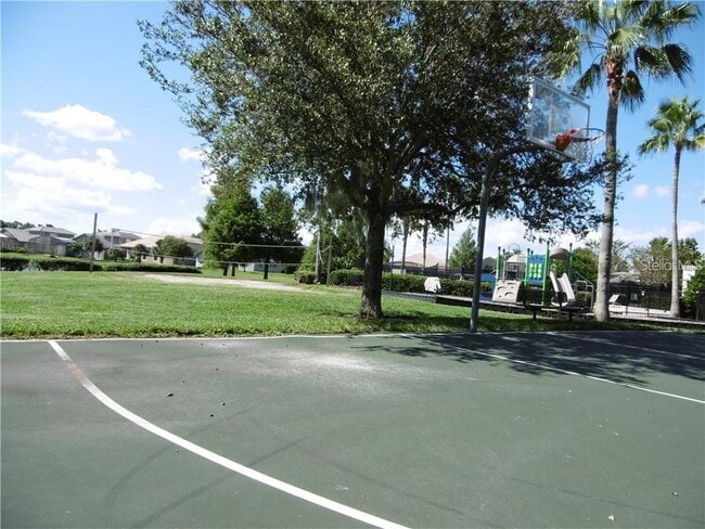 Building Photo - 935 Lascala Dr