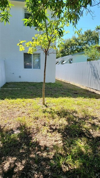Building Photo - 3059 NW 58th St
