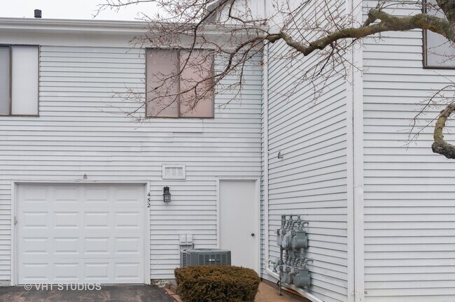 Building Photo - 452 Harrison Ct