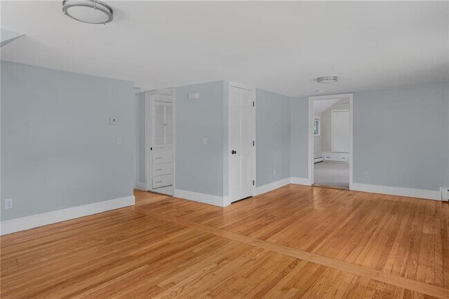 Building Photo - 5 Shippen Ave