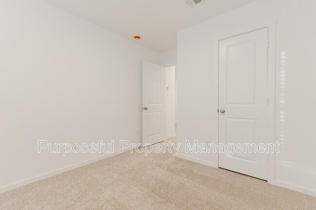 Building Photo - 3717 Los Cabos Dr