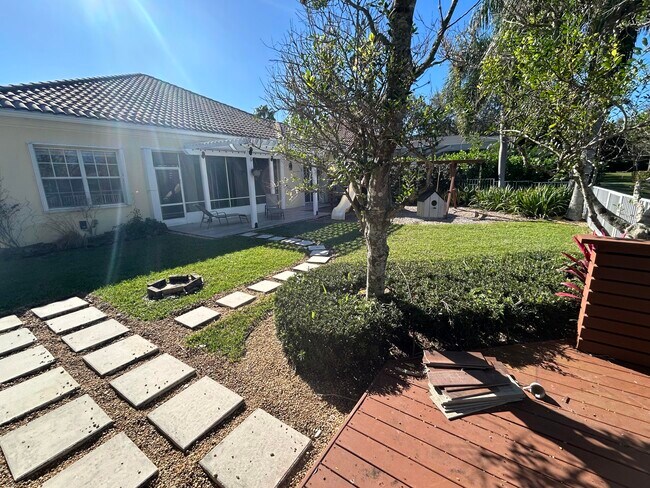 Building Photo - 8455 Belize Pl