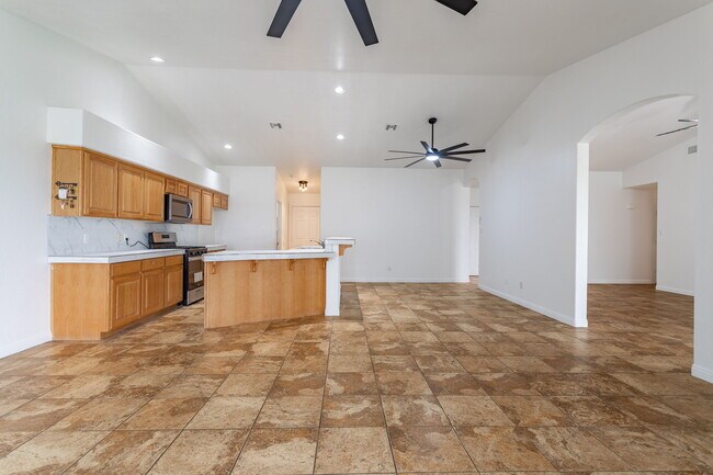 Building Photo - 3481 W 27th Ln