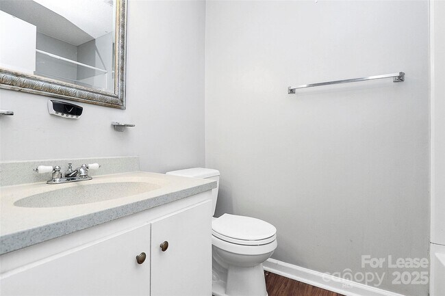 Building Photo - 7530 Pebblestone Dr