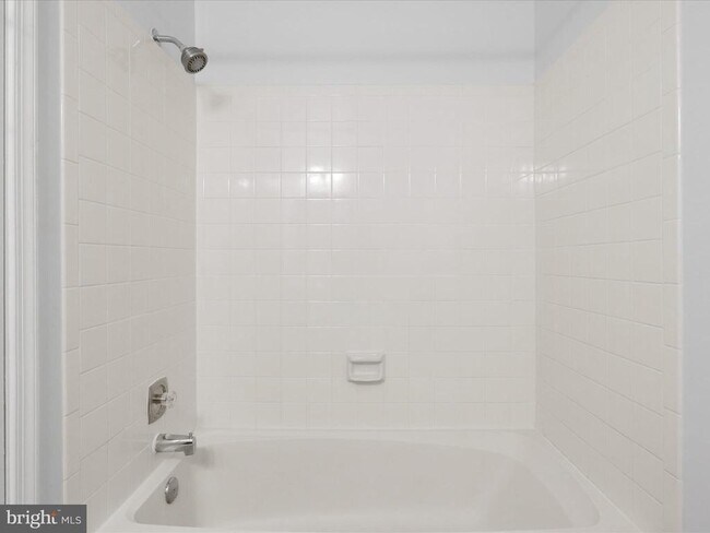 Building Photo - 6502 Coachleigh Way