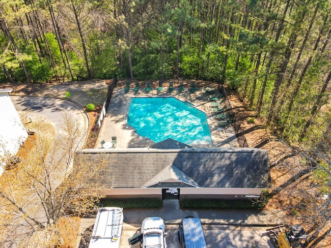 Building Photo - 207 Riverstone Commons Cir