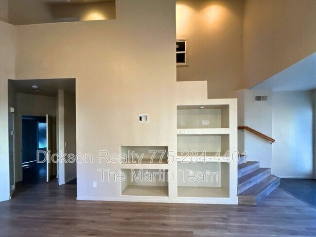 Building Photo - 5353 Desert Peach Dr