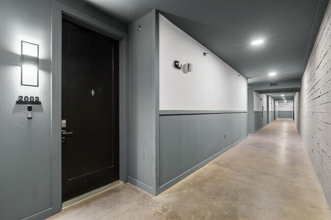 Building Photo - 4801 Springdale Rd