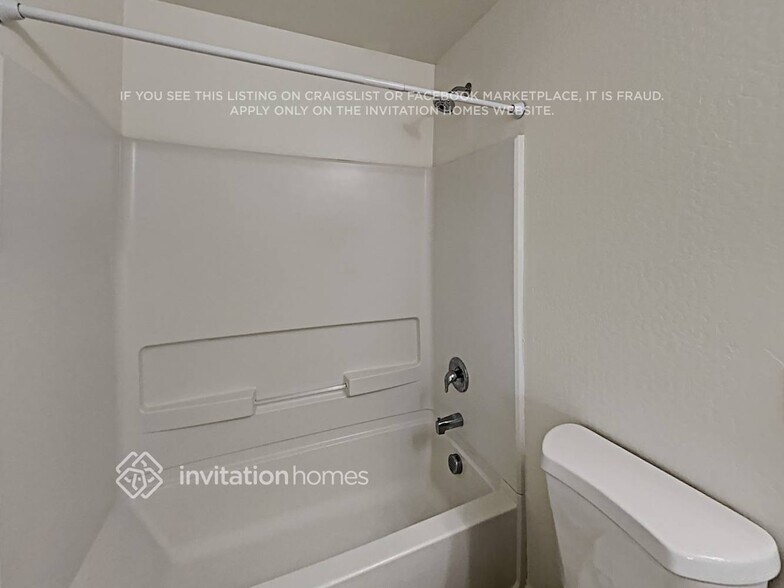 Building Photo - 1456 N Banning