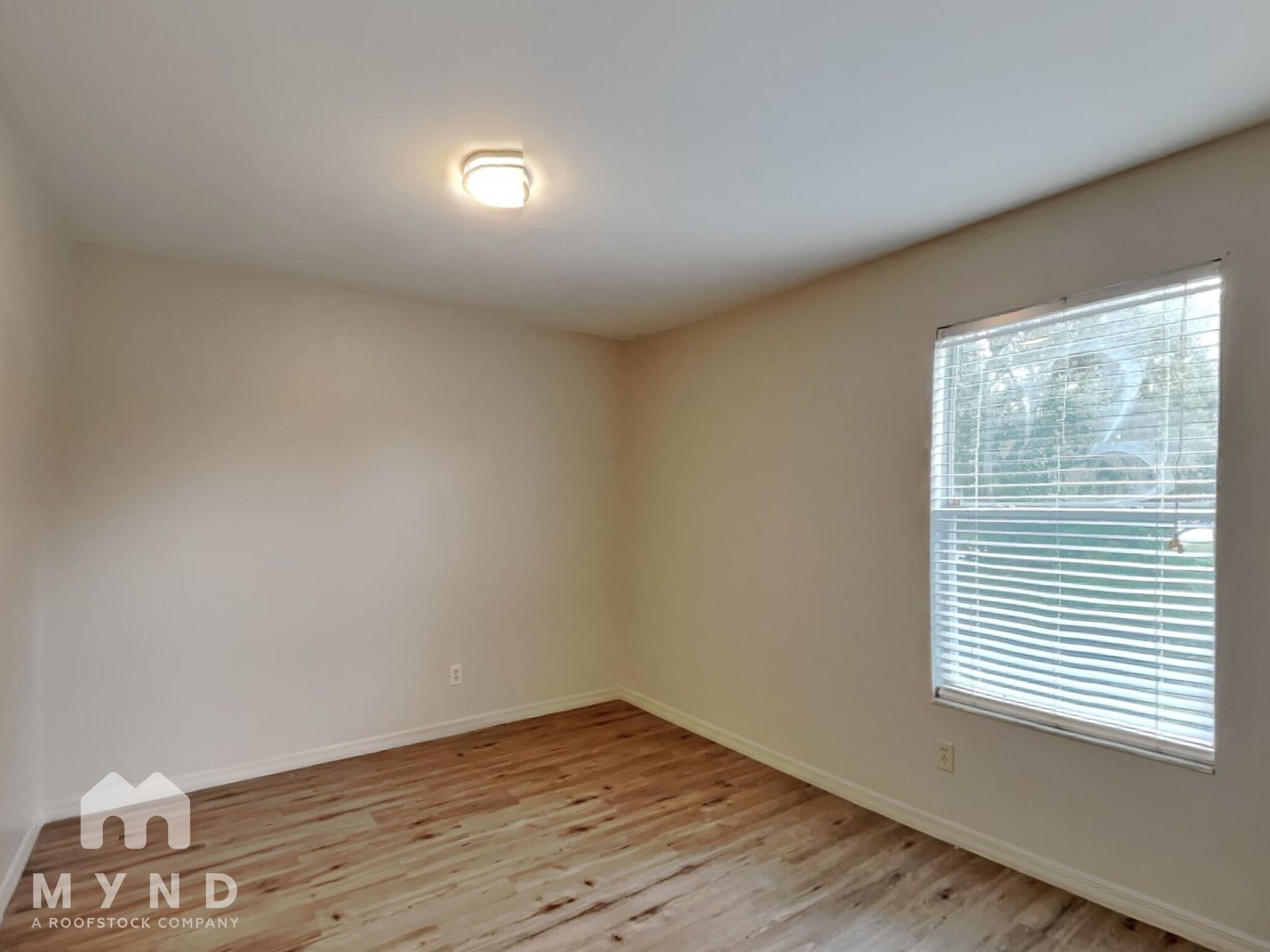 Building Photo - 1938 Blue Fox Ct